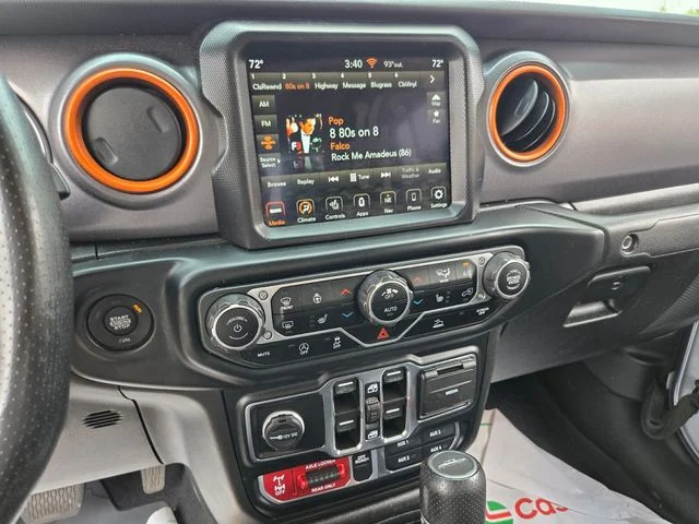 Used 2023 Silver Jeep Mojave image 26