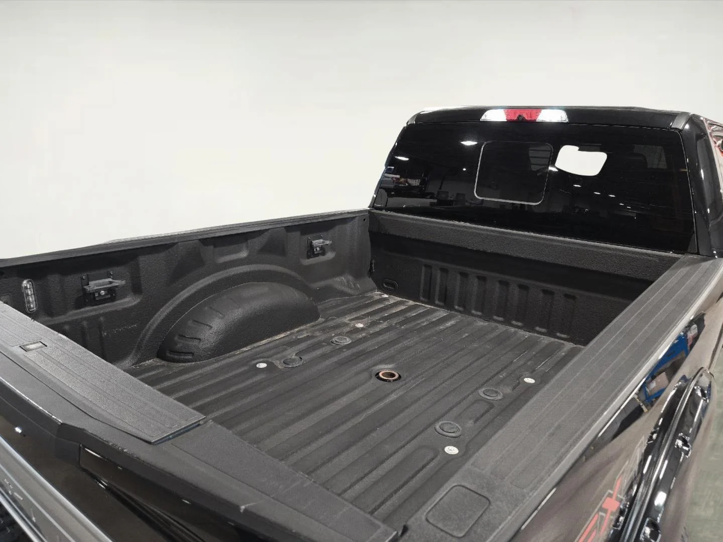 Used 2019 Agate Black Ford Platinum image 13