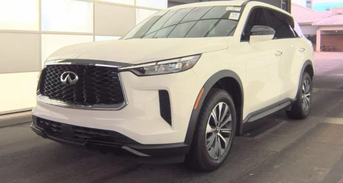 2023 INFINITI QX60 PURE's photo