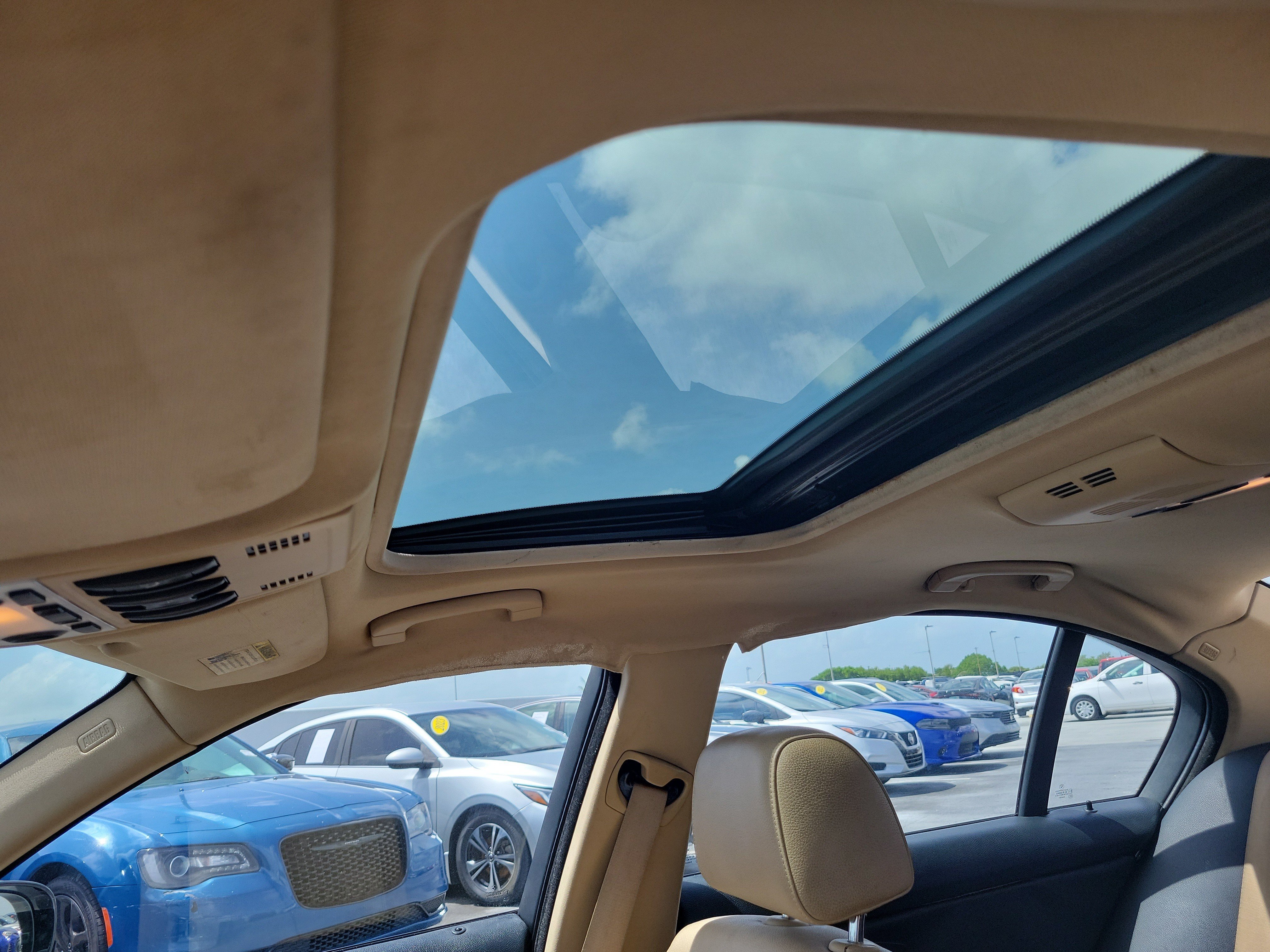 Used 2009 Alpine White BMW 335i image 20