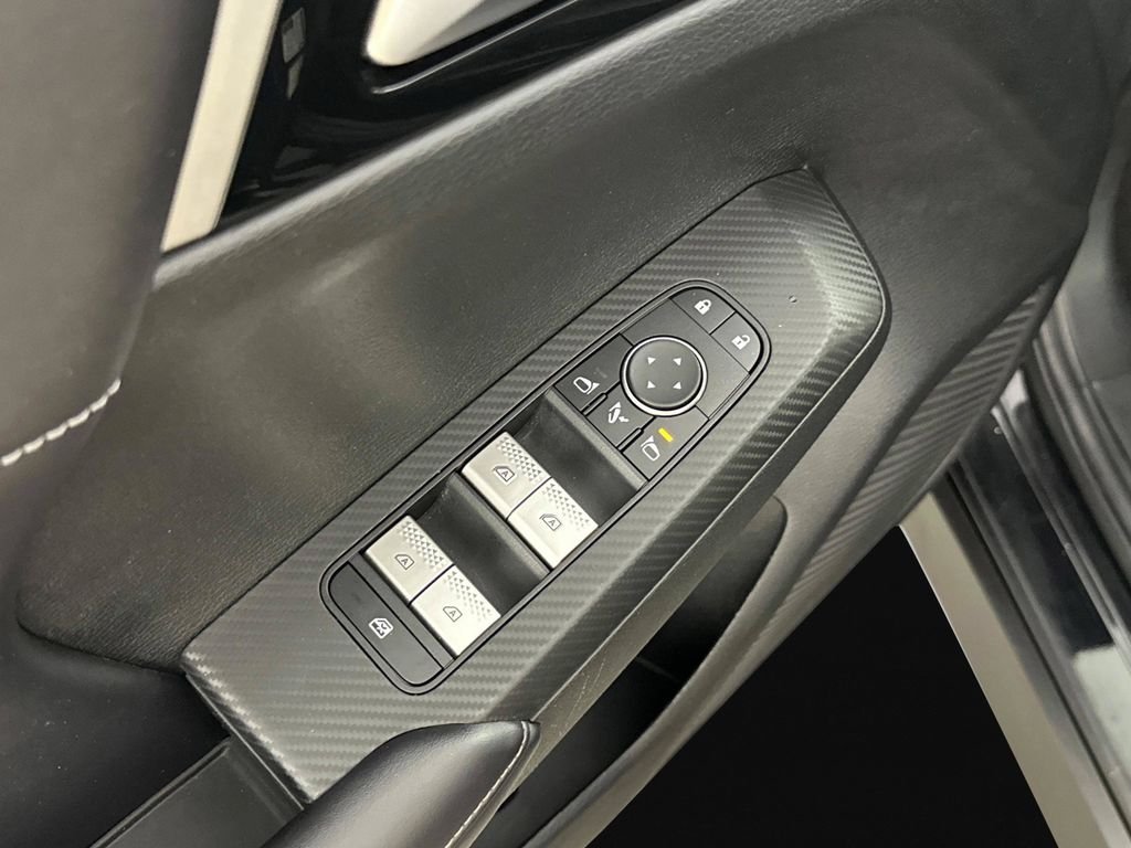 2024 Mitsubishi Outlander SE - Photo 17