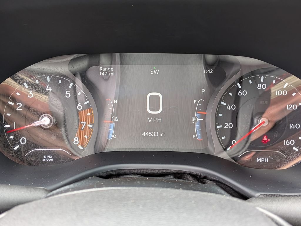 Used 2024 Silver Jeep Trailhawk image 18