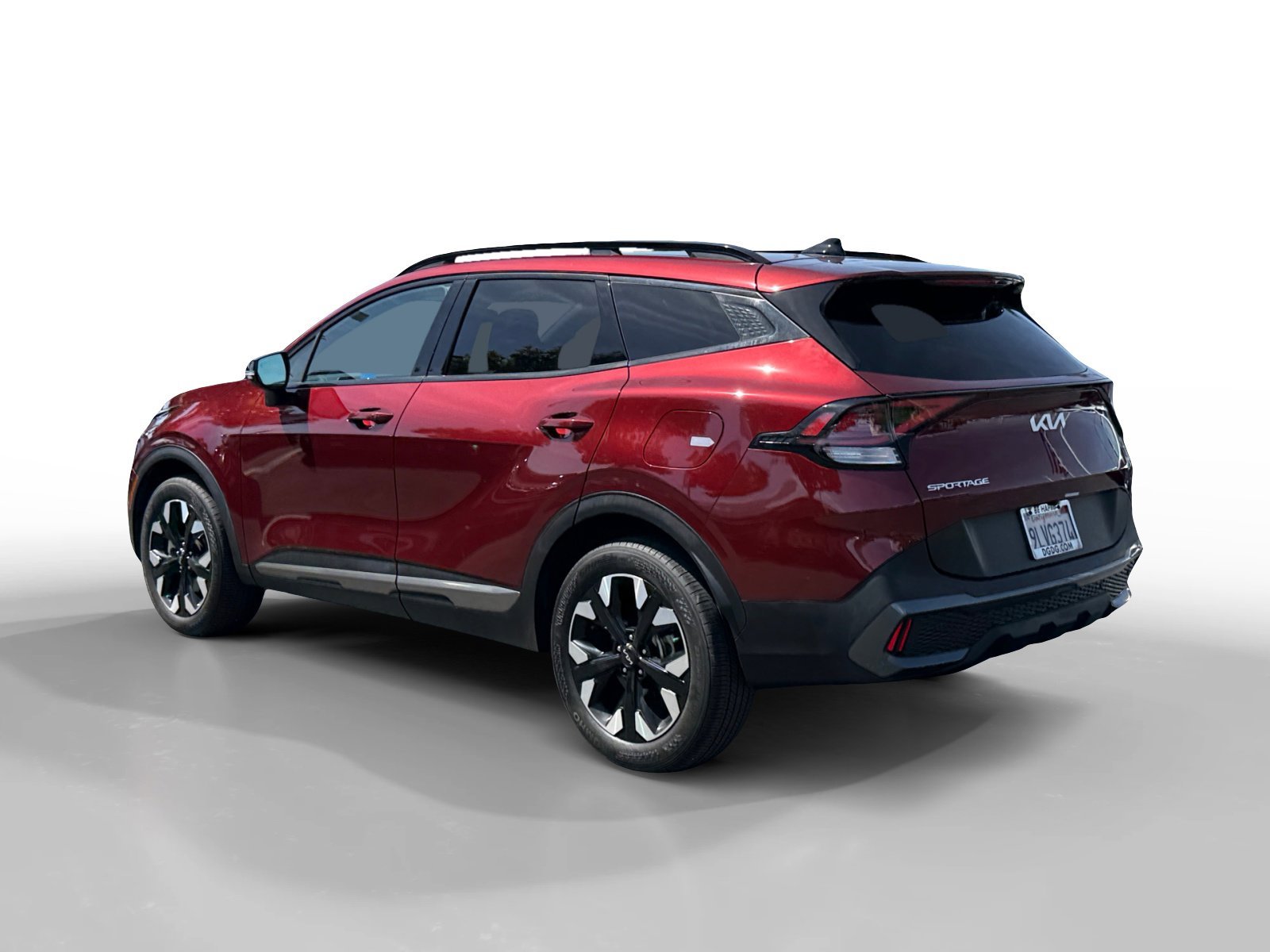 Used 2023 Red Kia X-Line image 3