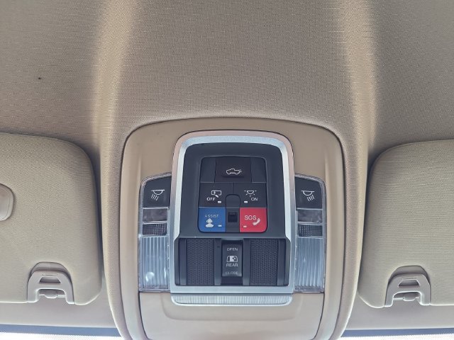 Used 2019 Blue Ram Laramie image 7