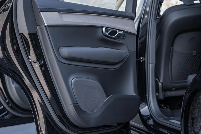 2026 Volvo XC90 Plus - Photo 35