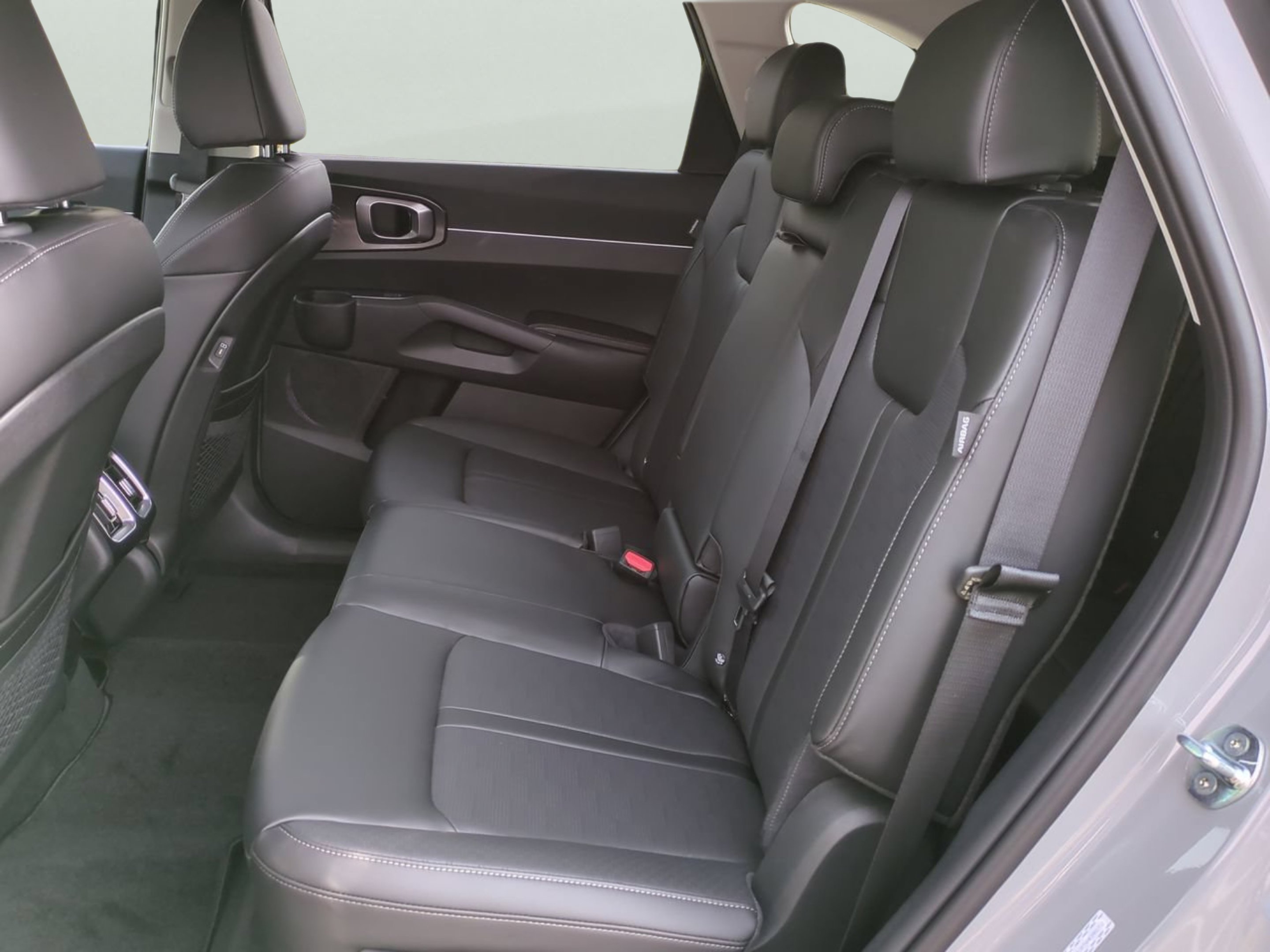 New 2026 Wolf Gray Kia S image 44
