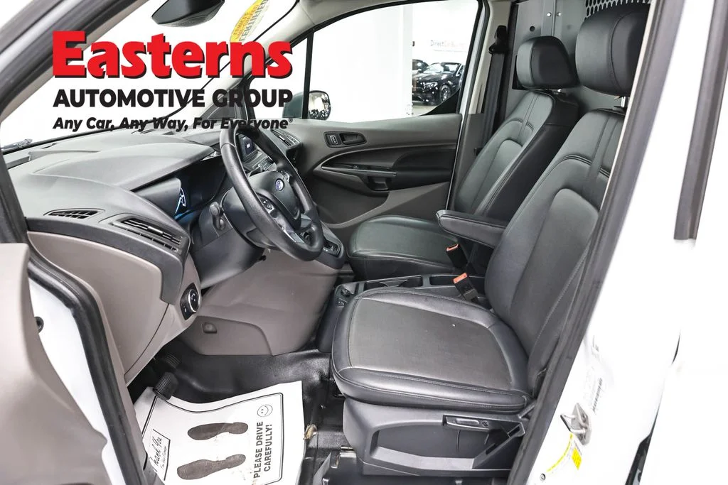 Used 2022 White Ford XL image 14