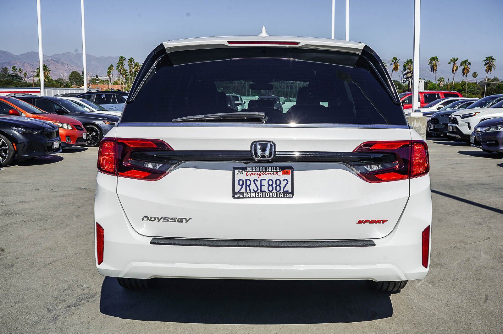 Used 2025 Platinum White Pearl Honda Sport-L image 5