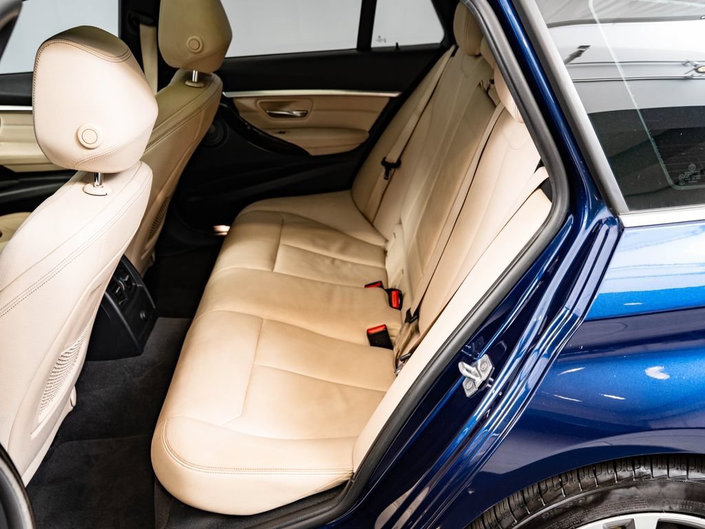 Used 2016 Mediterranean Blue Metallic BMW 328i xDrive image 45
