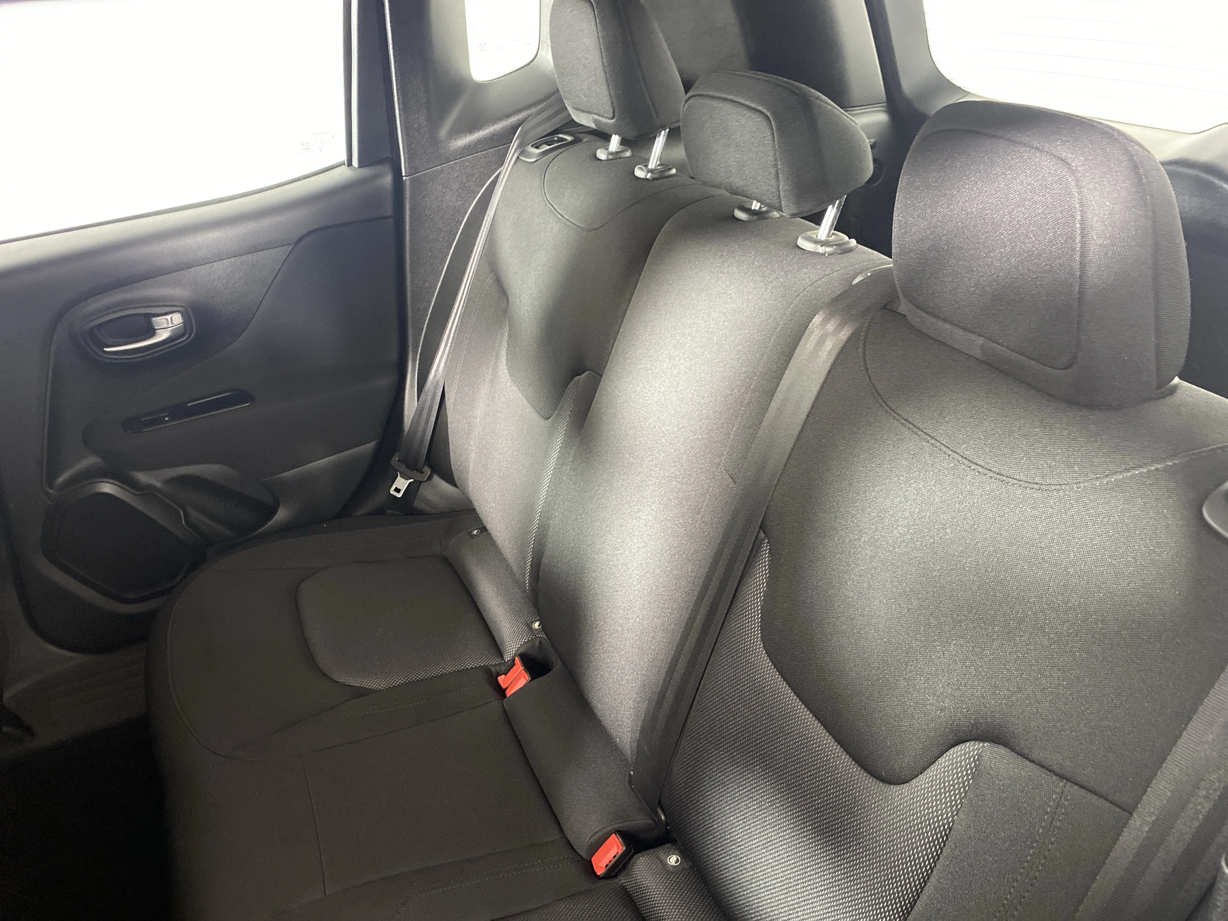 Used 2019 Granite Crystal Metallic Clearcoat Jeep Sport image 30