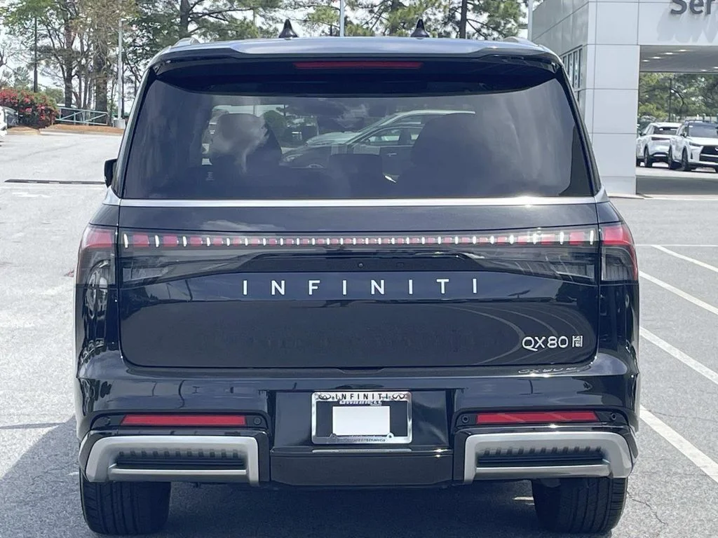 Used 2025 Black INFINITI SENSORY image 3