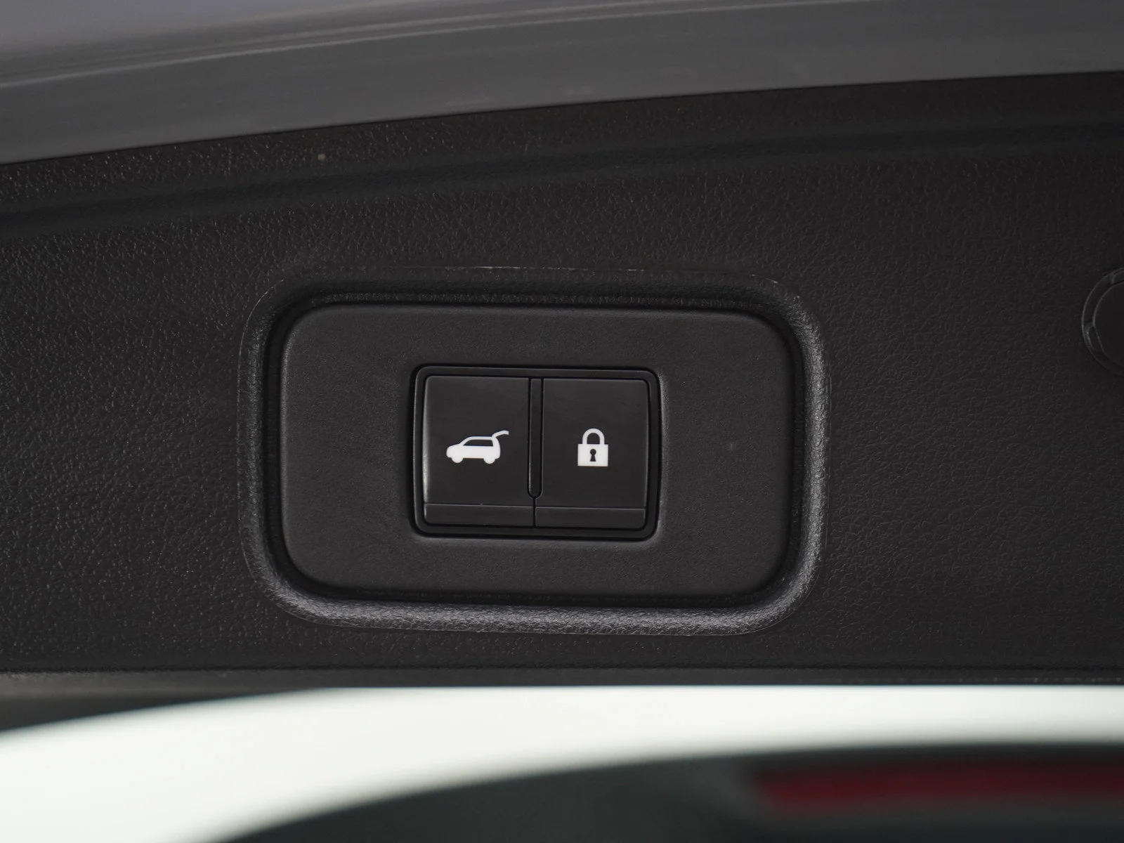 Used 2024 Boulder Gray Pearl Nissan SL image 18