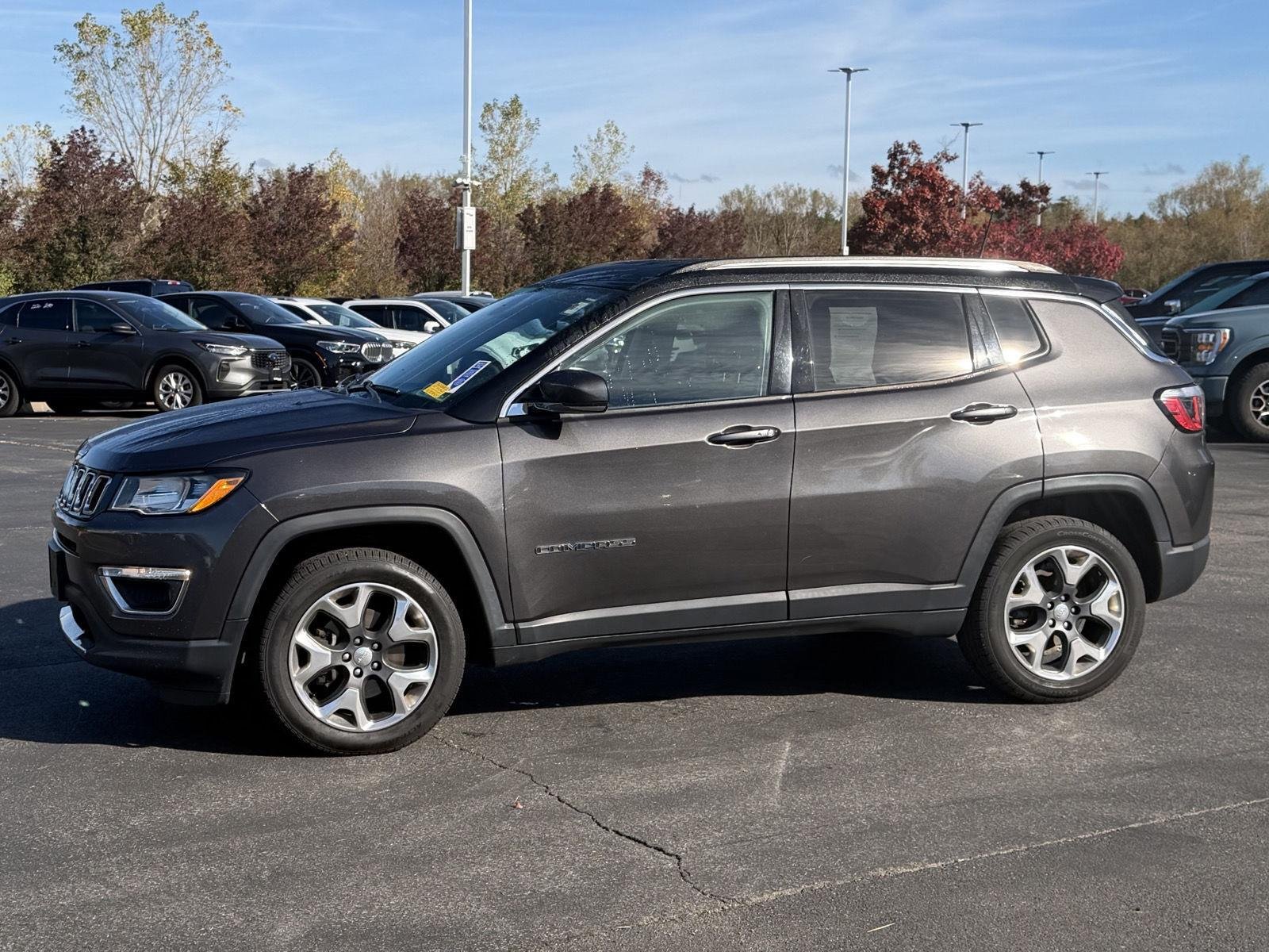 Used 2018 Granite Crystal Metallic Clearcoat Jeep Limited image 4
