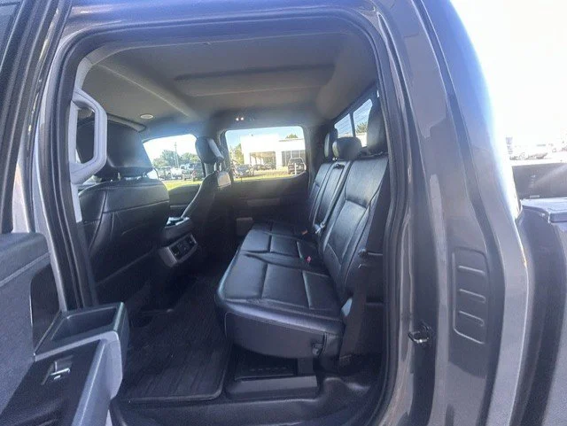 Used 2024 Gray Metallic Ford Lariat image 6