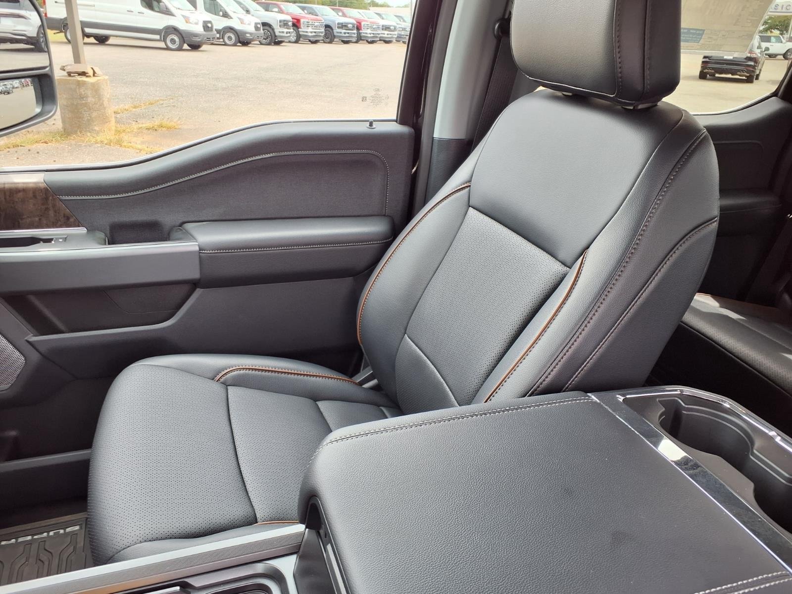 New 2026 Agate Black Metallic Ford F-250® Lariat® image 21