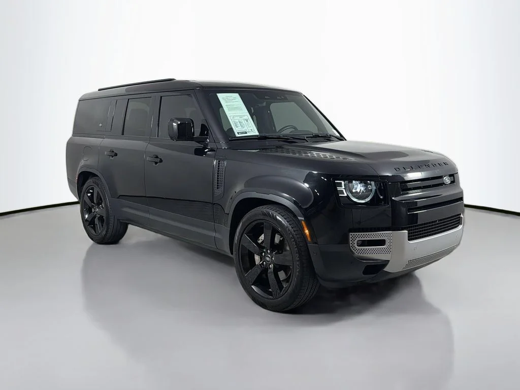 Used 2024 Black Land Rover S image 3
