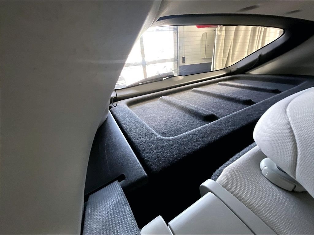 Used 2024 Green Hyundai SEL image 17