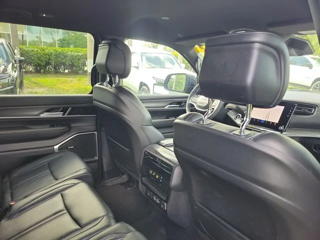 Used 2023 Red Jeep Series III image 32