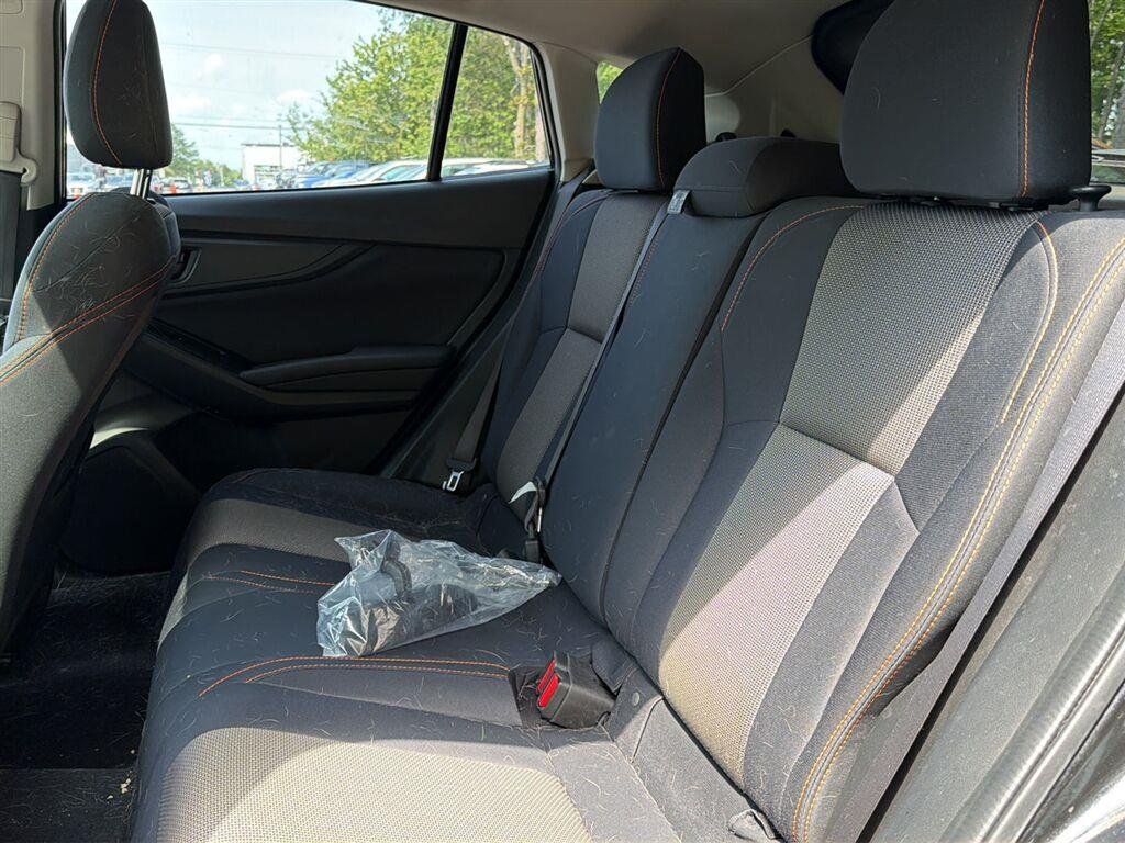 Used 2019 Dark Gray Metallic Subaru Premium image 15