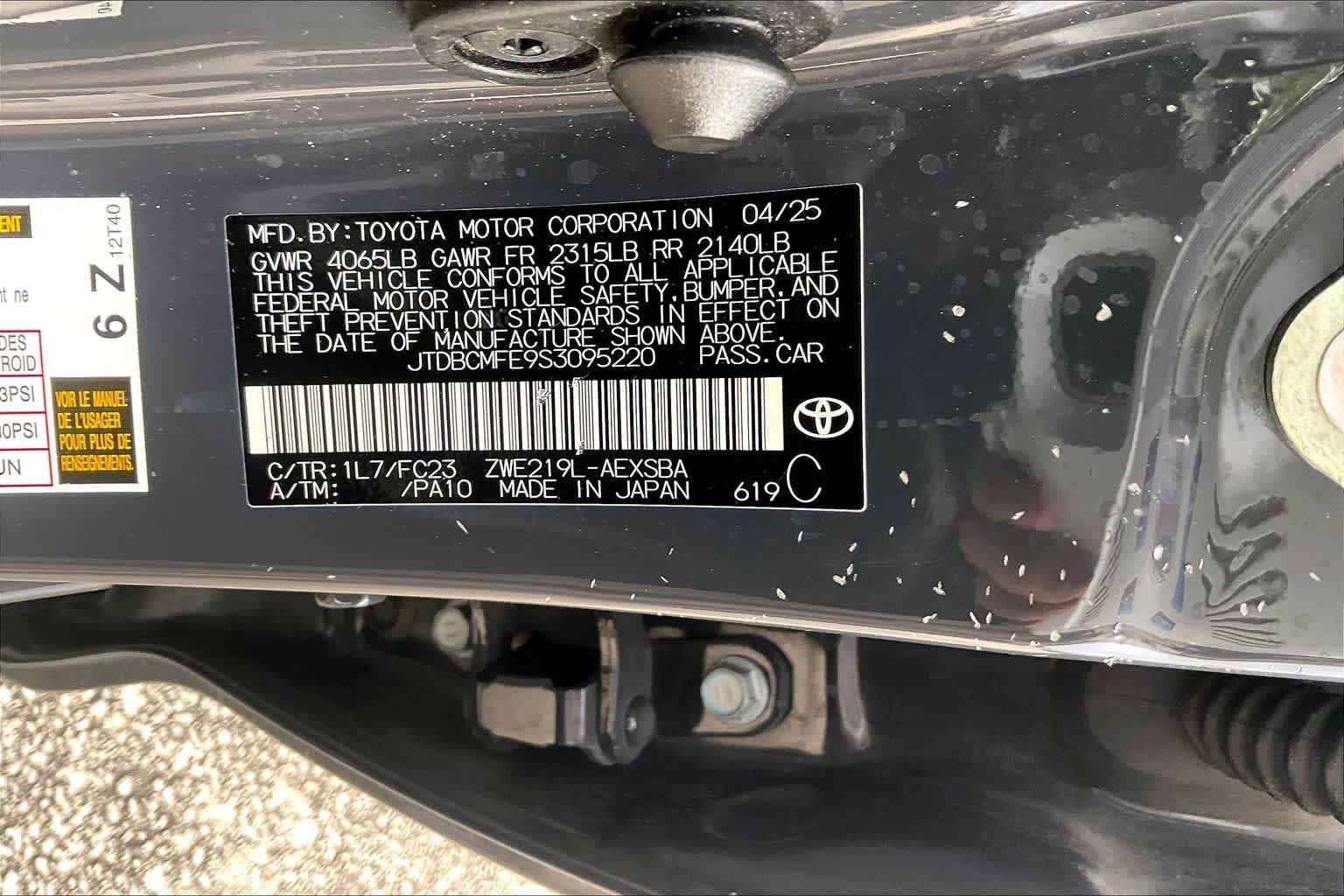 Used 2025 Underground Toyota Hybrid SE image 32