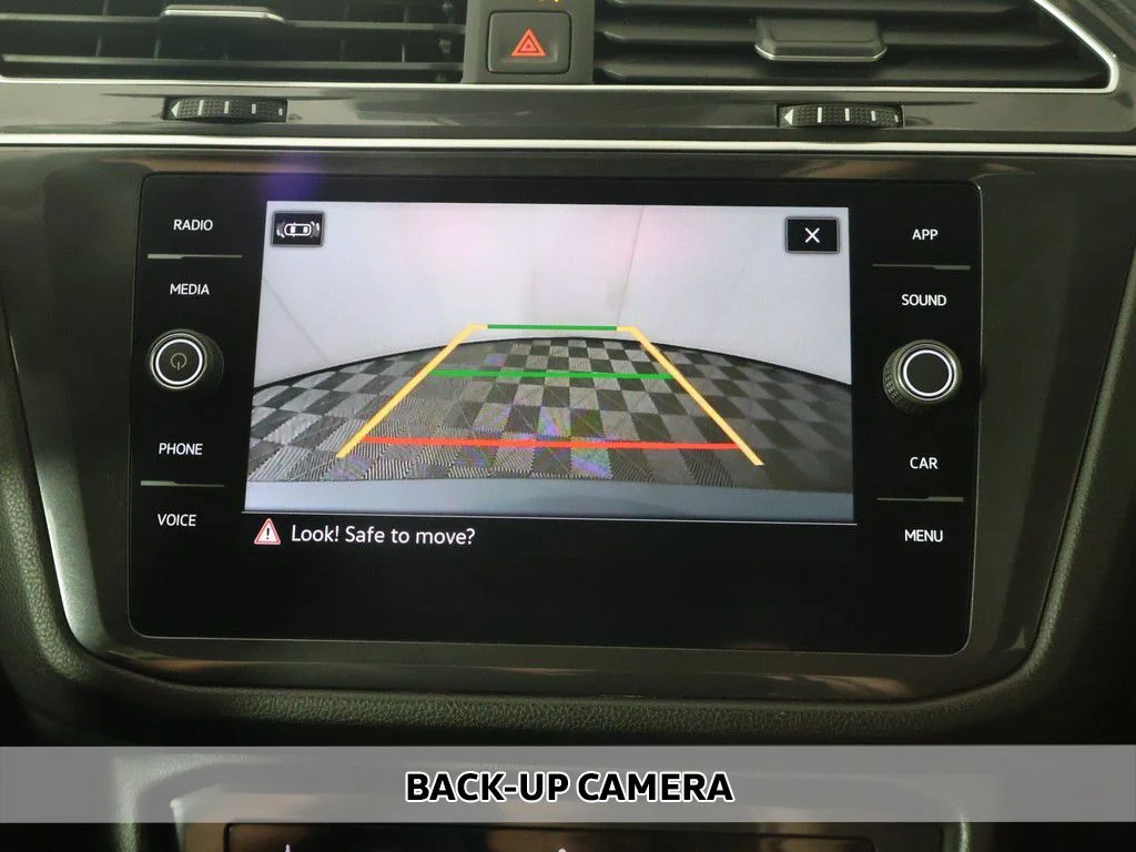 Used 2023 Gray Volkswagen 2.0T SE image 6