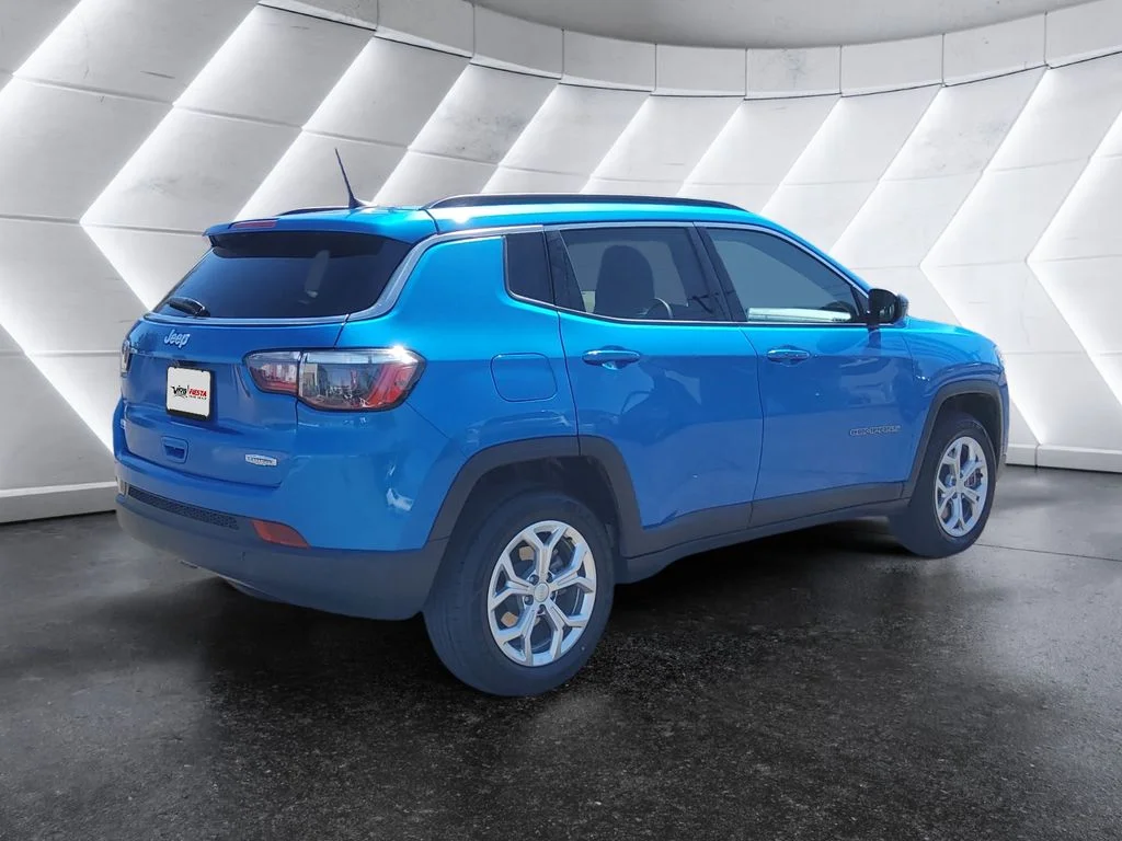 Used 2024 Blue Jeep Latitude image 4