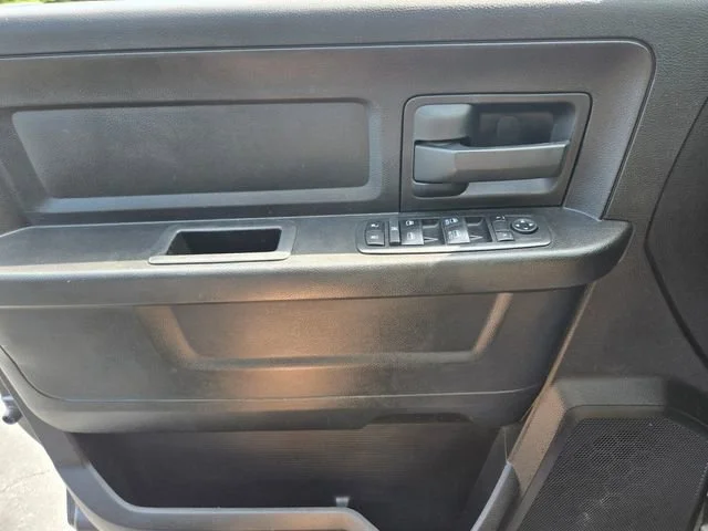 Used 2019 Gray Ram Express image 32