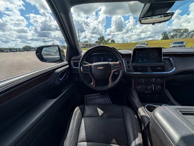 Used 2024 Black Chevrolet High Country image 13