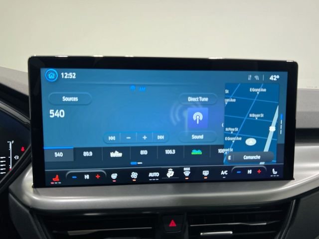 Used 2024 Silver Ford Base image 5