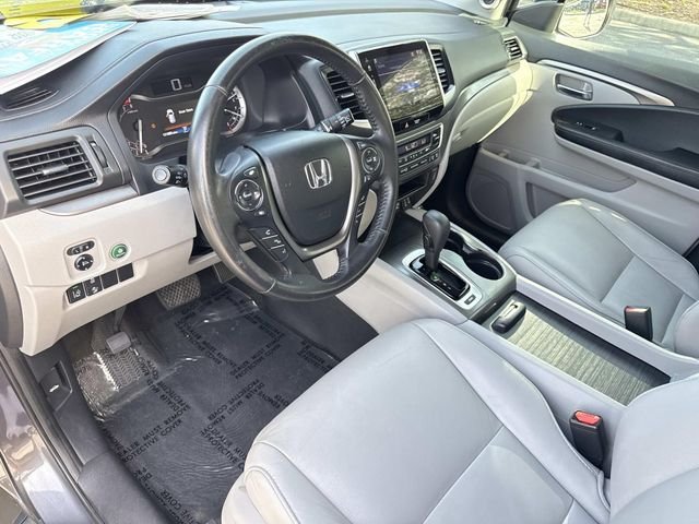 Used 2017 Modern Steel Metallic Honda EX-L image 22
