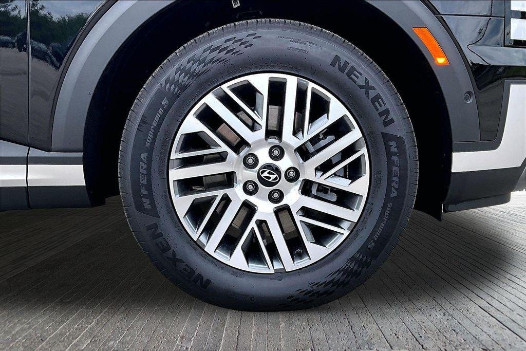 New 2026 Abyss Black Pearl Hyundai SEL Premium image 13