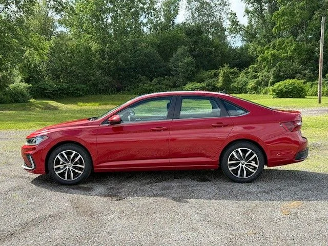 2025 Volkswagen Jetta SE - Photo 6
