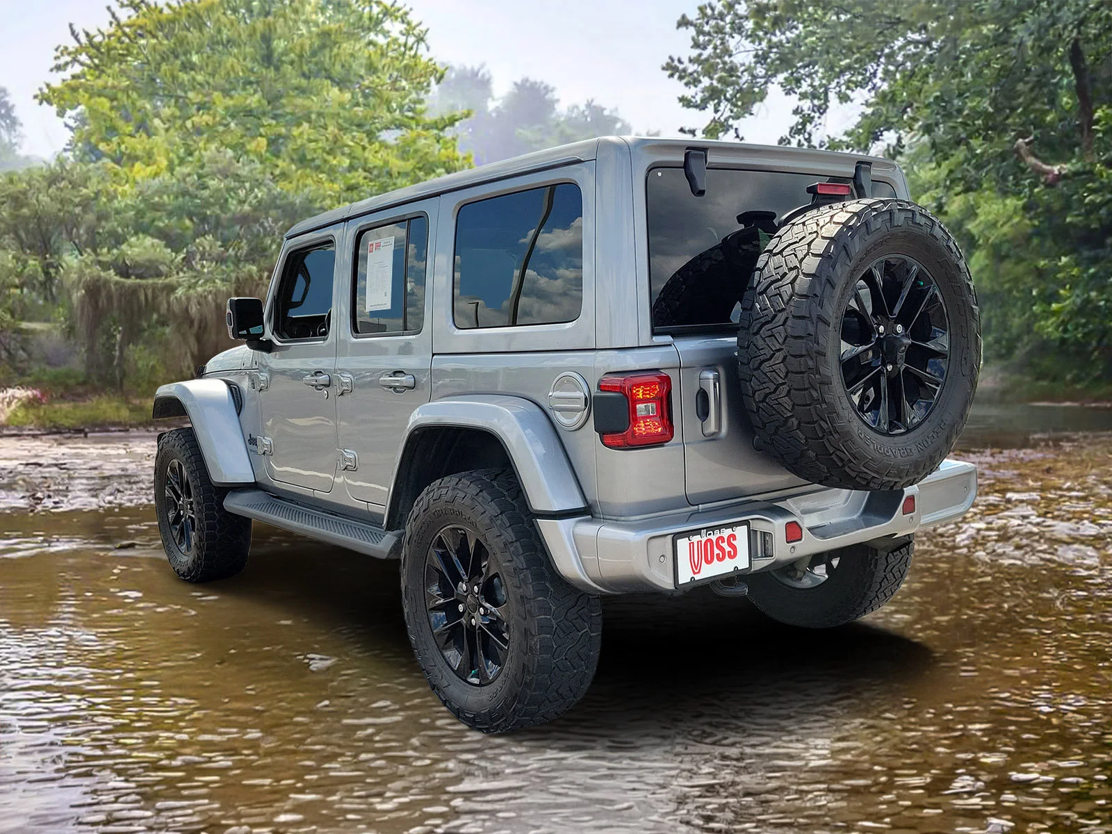 Used 2021 Billet Silver Metallic Clear Coat Jeep High Altitude image 33