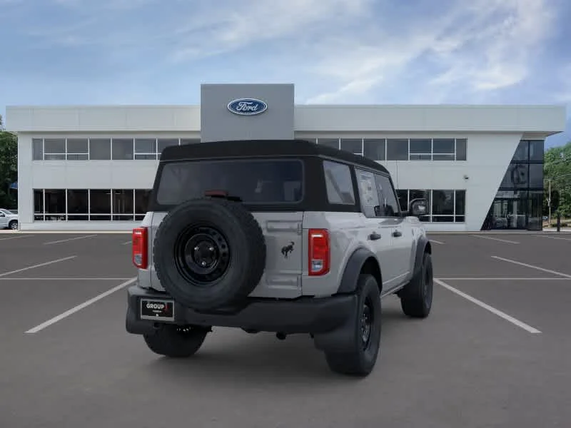 New 2026 Avalanche Gray Ford Big Bend® image 8