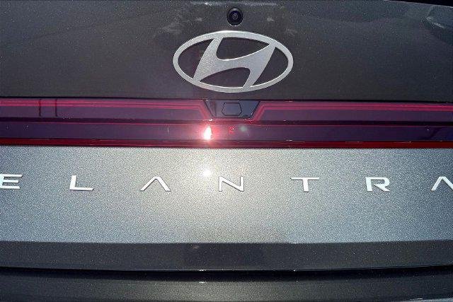 New 2026 Gray Hyundai SEL Sport Plus image 9