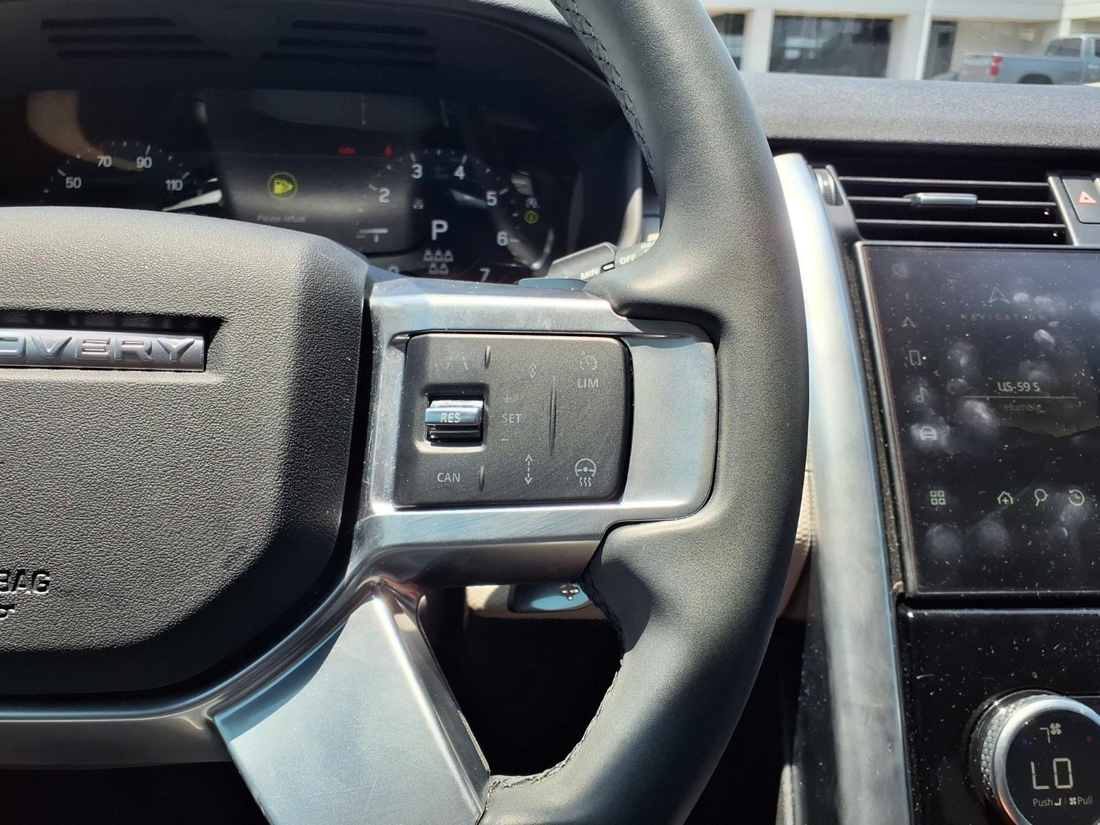 2024 Land Rover Discovery Dynamic SE  at HGreg Houston