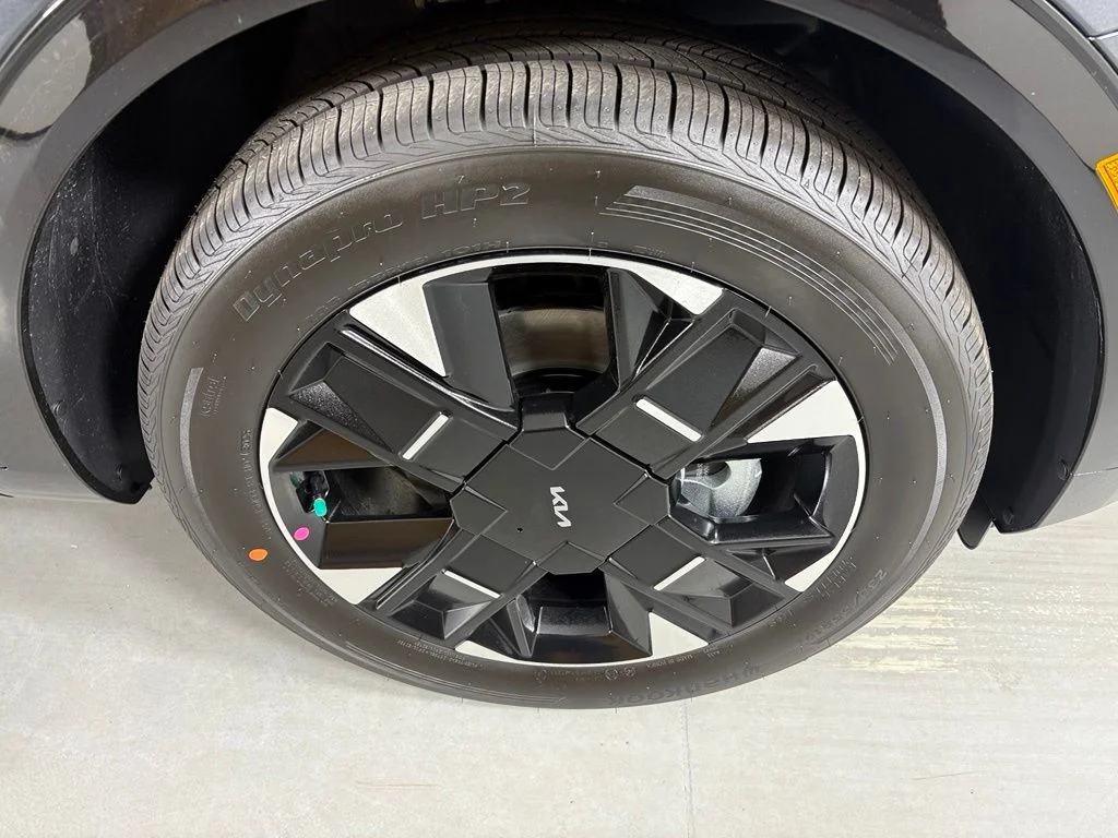 New 2027 Gray Kia SX-Prestige image 10