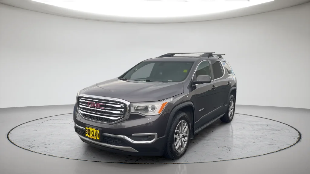 Used 2017 Black GMC SLE-2 image 1