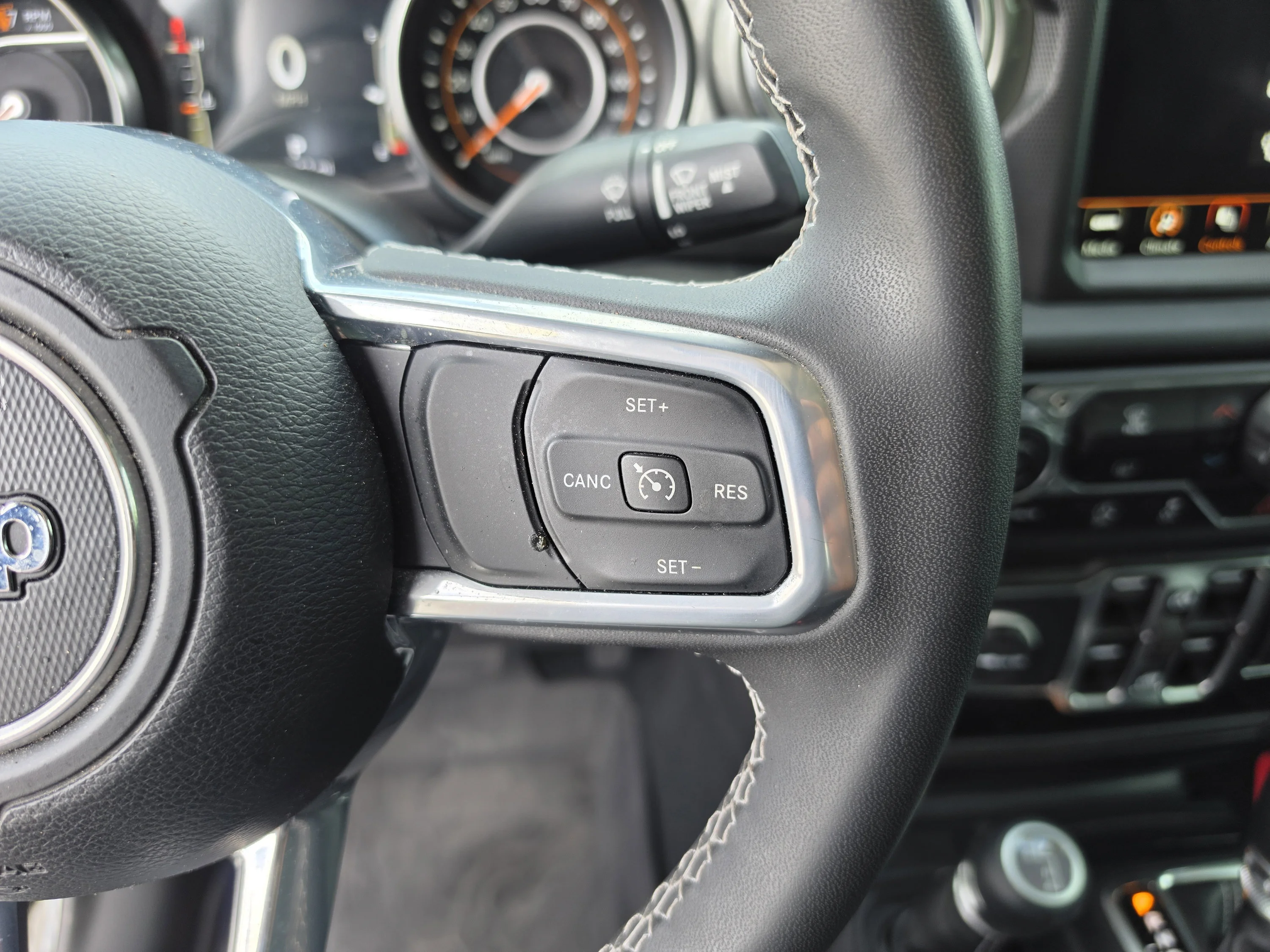 Used 2023 Sting-Gray Clearcoat Jeep Overland image 30