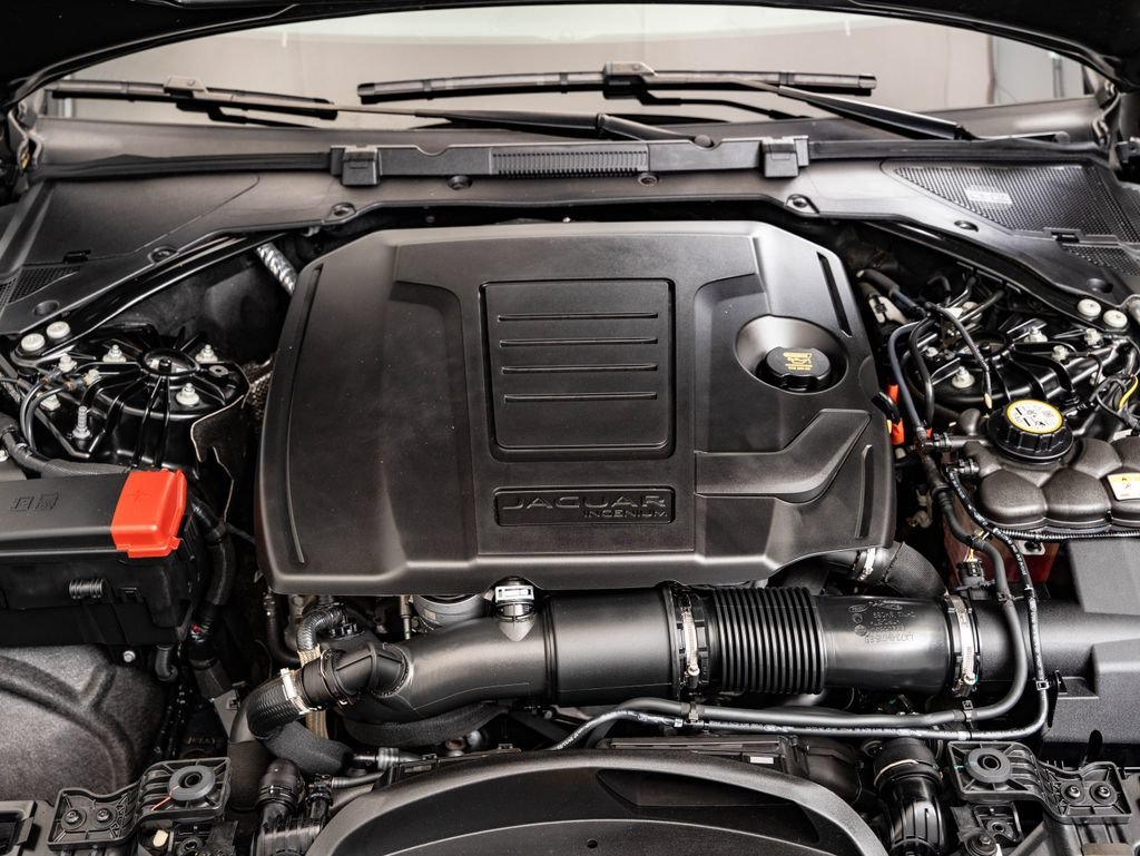 2024 Jaguar XF R-Dynamic SE - Photo 47