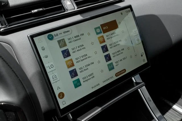 New 2026  Land Rover S image 37