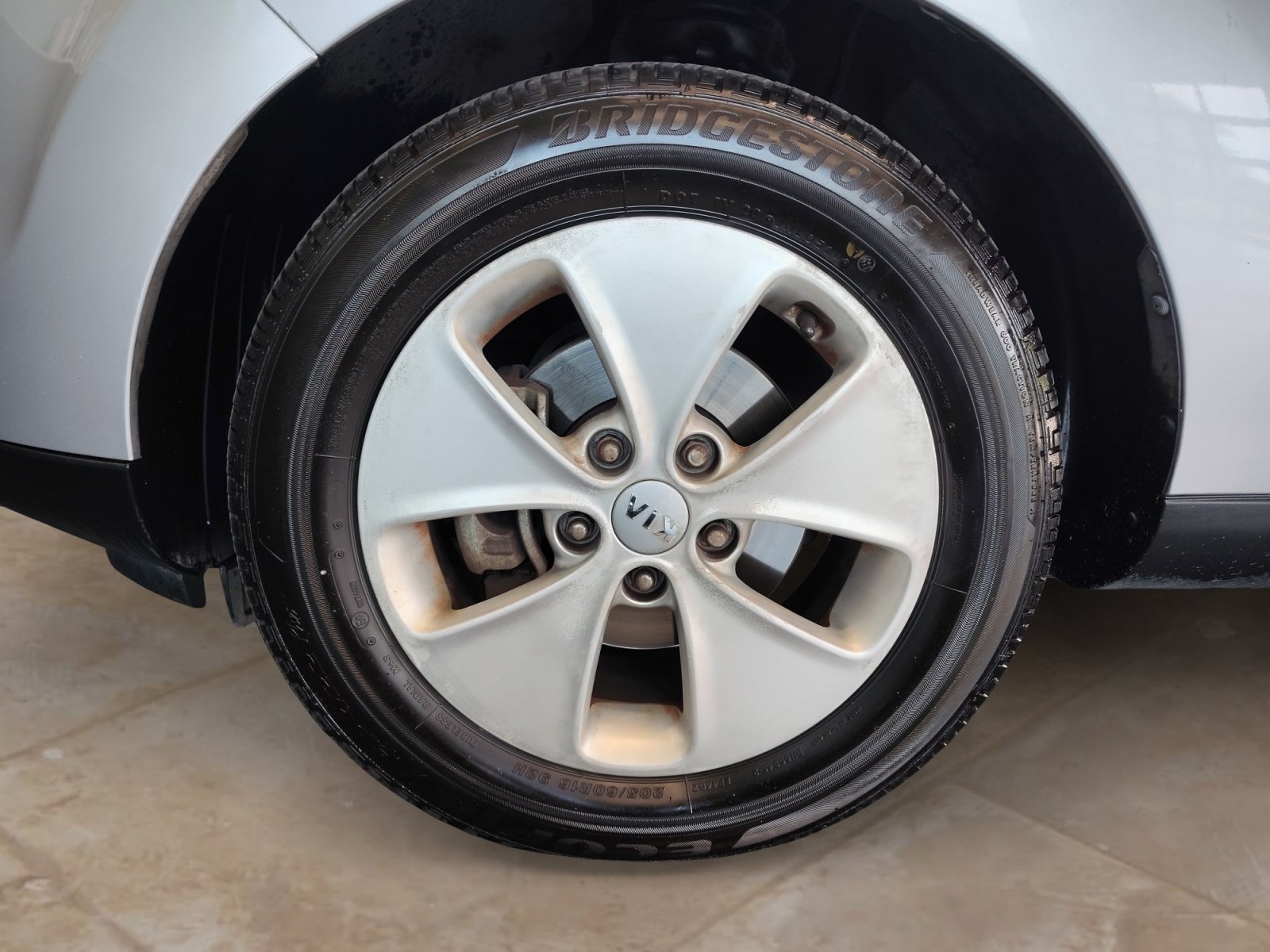 Used 2015 Bright Silver Kia Base image 24