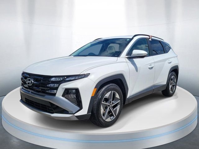 Certified Used 2025 White Hyundai SEL Convenience image 2