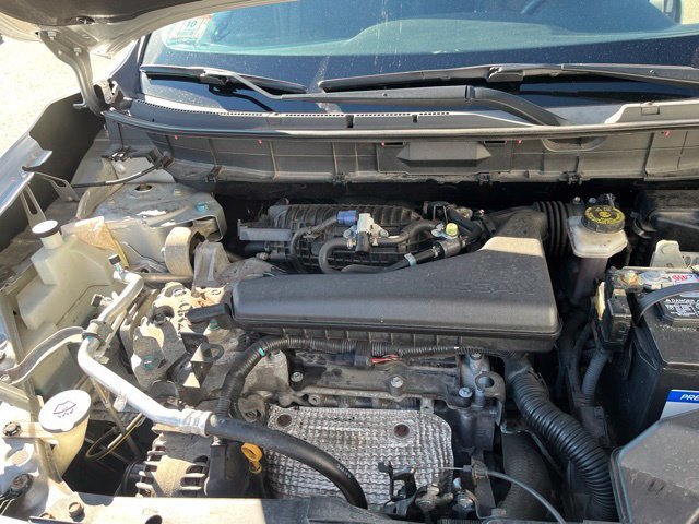 Used 2017 Brilliant Silver Nissan S image 23