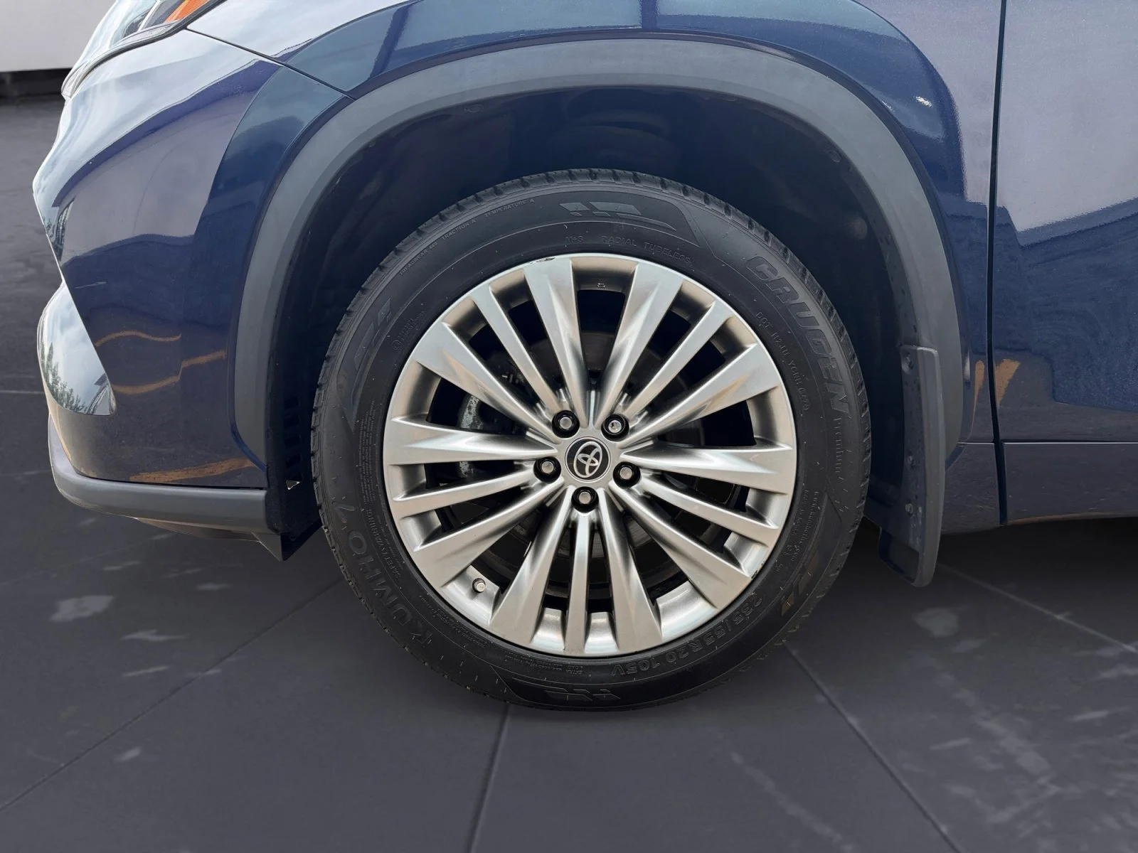 Used 2022 Blue Toyota Platinum image 45