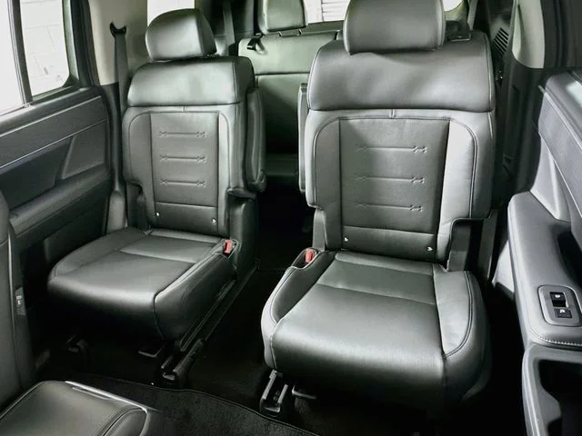 New 2027 Gray Hyundai Limited image 11