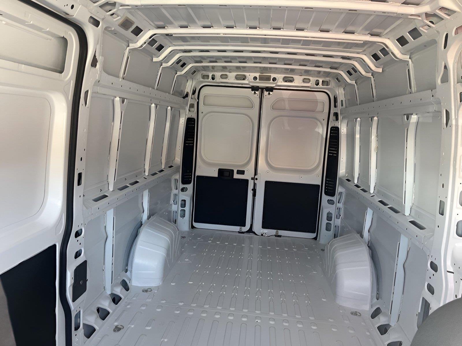 New 2025 Bright White Clear-Coat Exterior Paint RAM Tradesman image 8