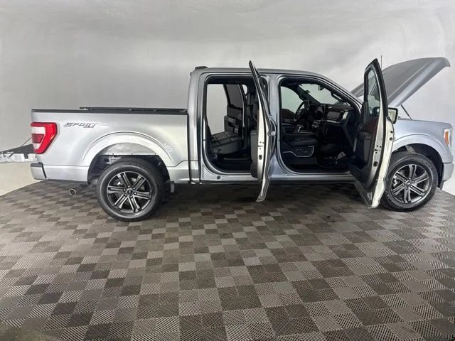 Used 2022 Silver Ford Lariat image 13