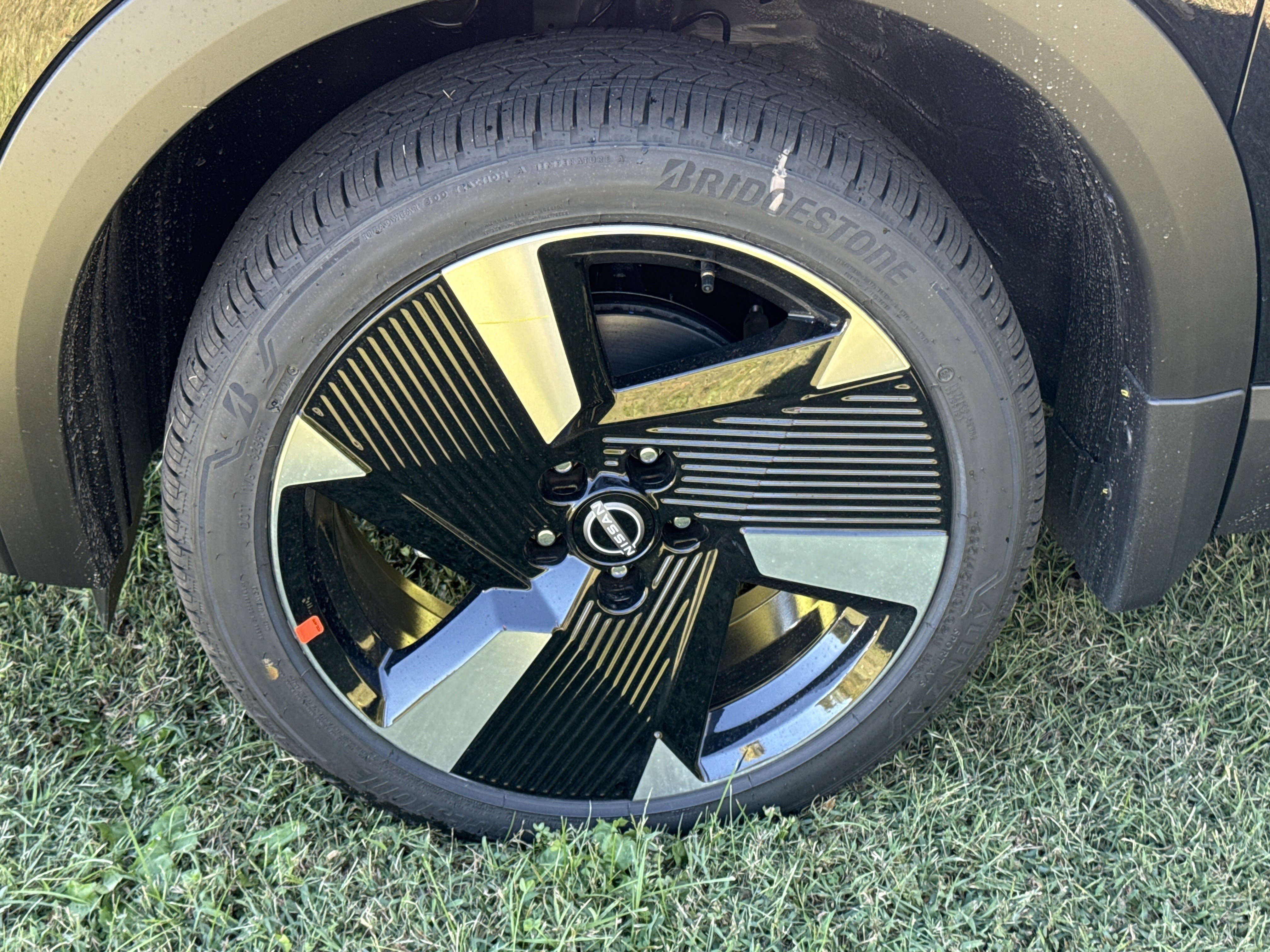 New 2026 Super Black Nissan SR image 13