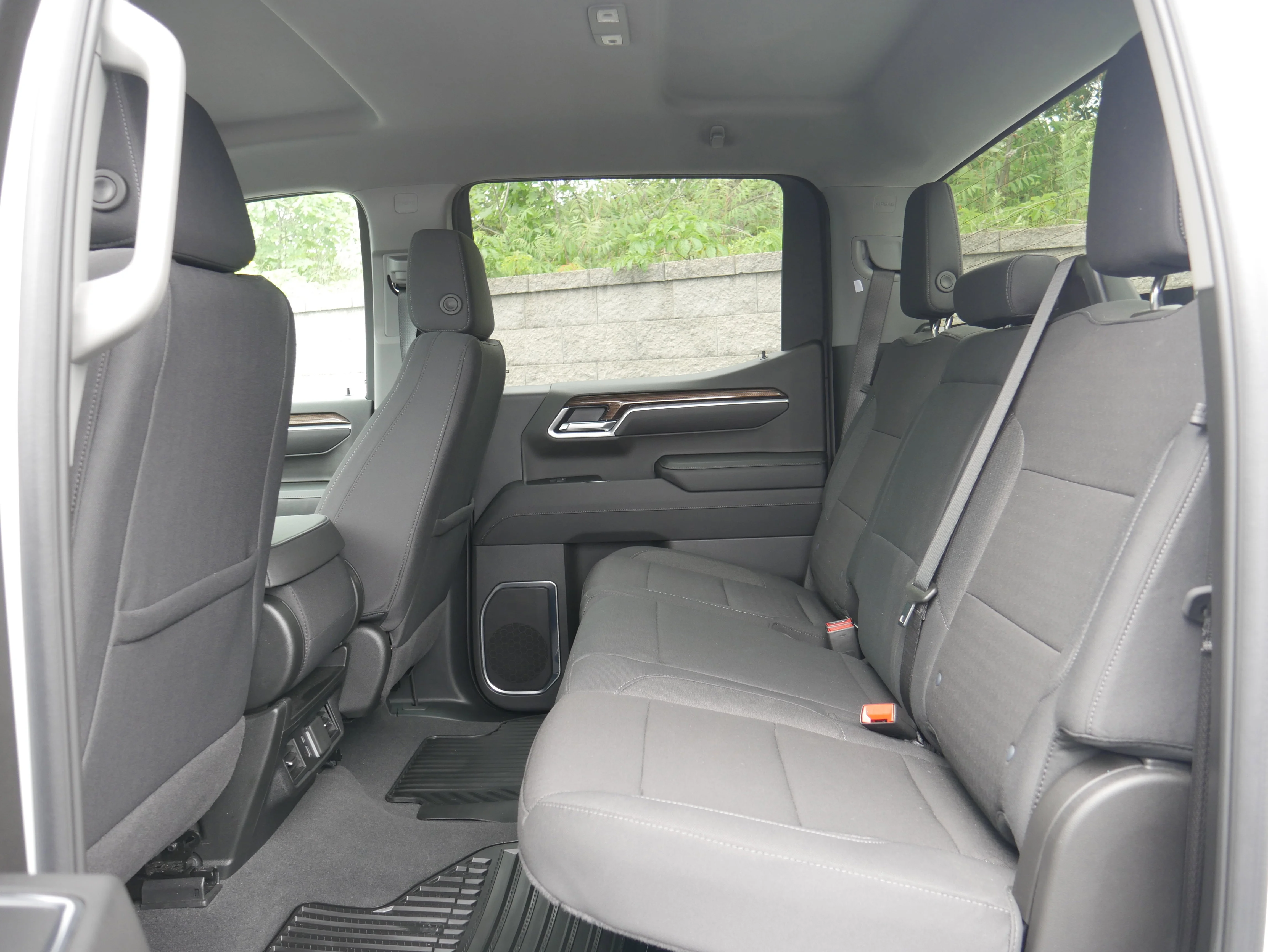Certified Used 2025 Summit White Chevrolet LT (2FL) image 14